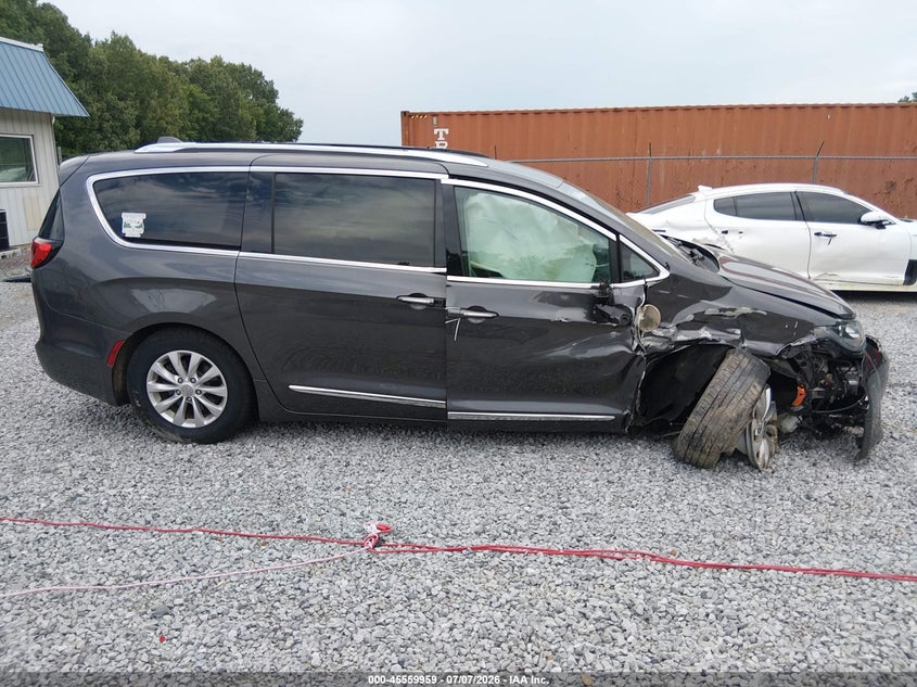 CHRYSLER PACIFICA 2018 VIN 2C4RC1BG6JR258822