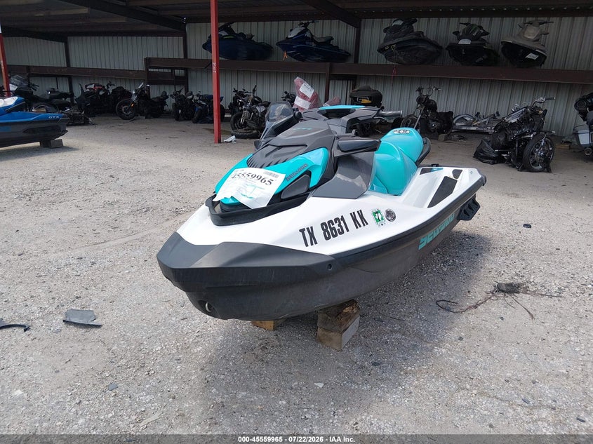 2021 SEA DOO BOMBARDIER CANA auction photo 2