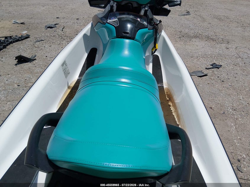 2021 SEA DOO BOMBARDIER CANA auction photo 8