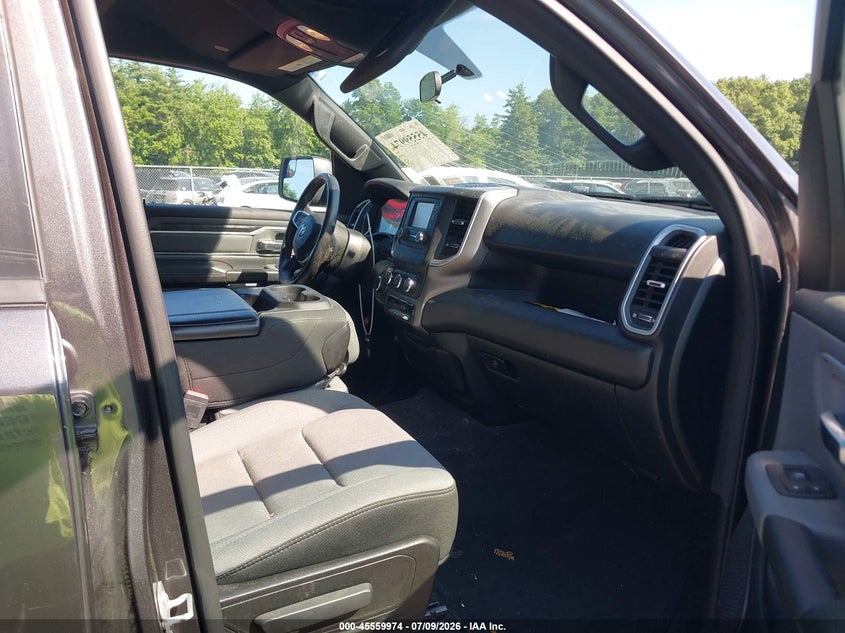 2021 RAM 1500 auction photo 5
