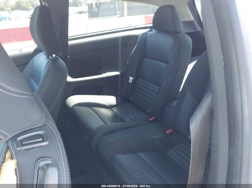 2011 Volvo C30 T5/T5 R-Design VIN: YV1672MK9B2208893 Lot: 45560016