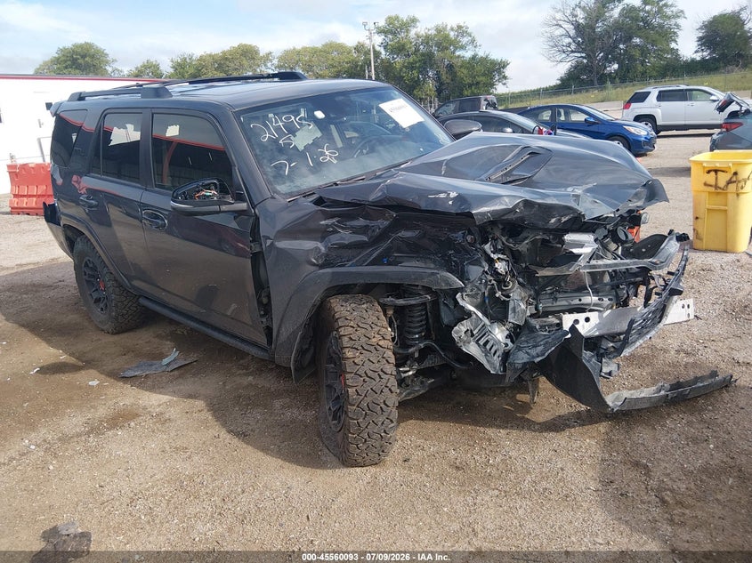 2024 TOYOTA 4RUNNER auction photo 1