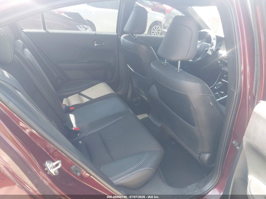 2017 HONDA ACCORD auction photo 8