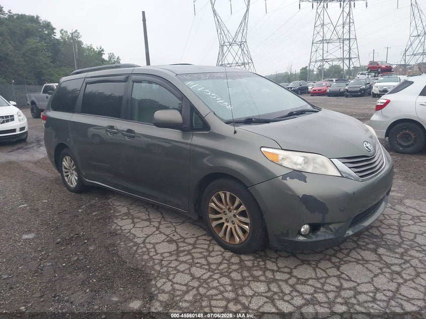 2011 Toyota Sienna