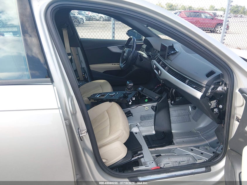 2017 AUDI A4 auction photo 5