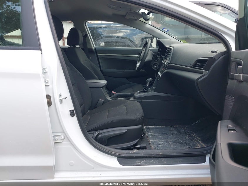 2020 HYUNDAI ELANTRA auction photo 5