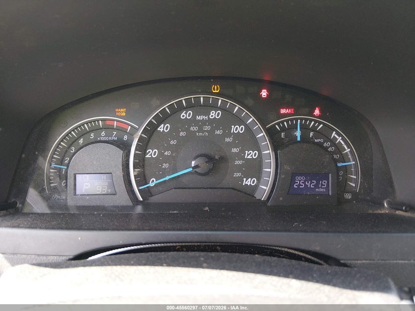 2012 TOYOTA CAMRY auction photo 7