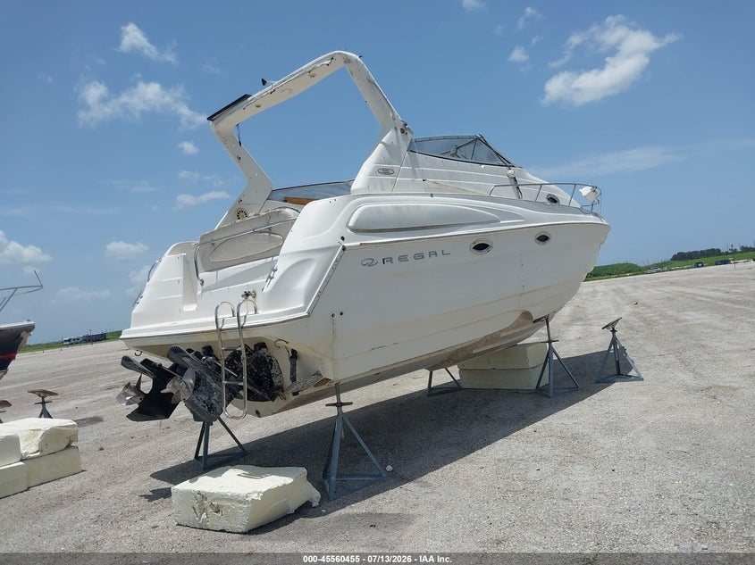 2000 REGAL 26' auction photo 4