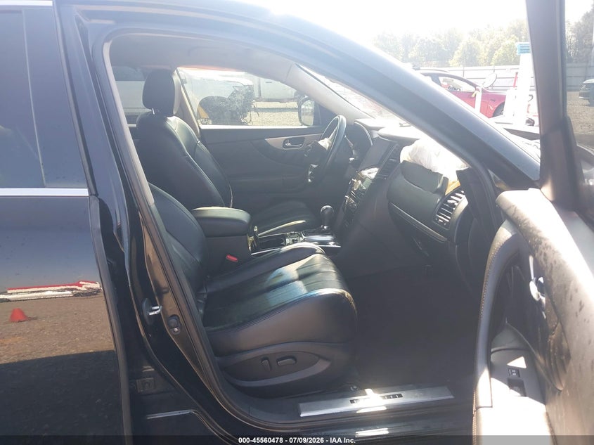 2014 INFINITI QX70 auction photo 5