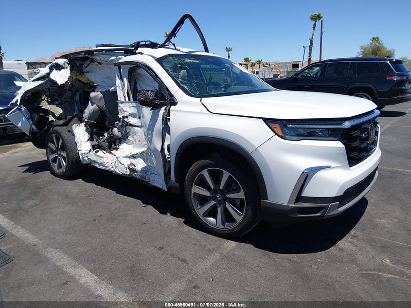 2025 HONDA PILOT auction photo 1