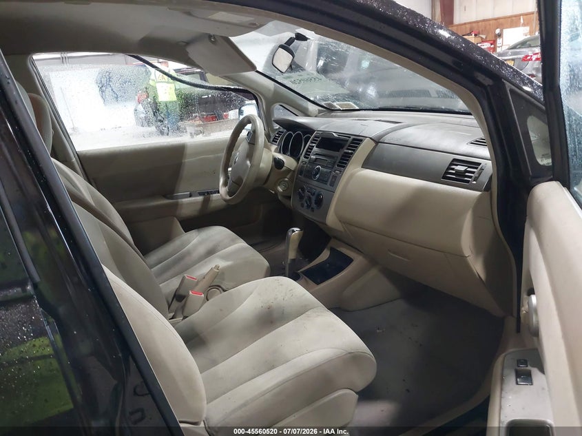 2011 NISSAN VERSA auction photo 5