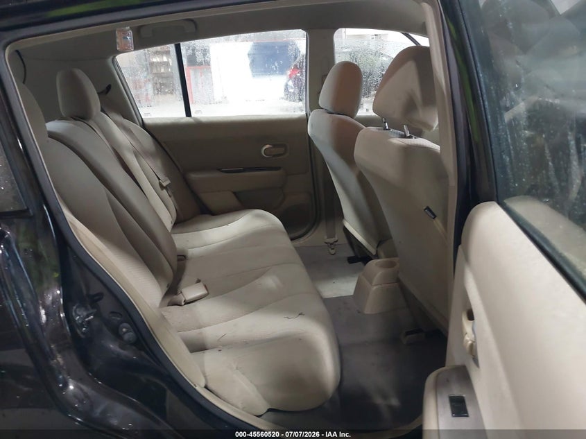 2011 NISSAN VERSA auction photo 8
