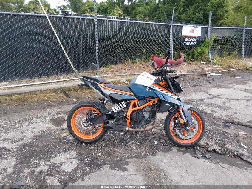 2024 Ktm 390 Duke VIN: MD2JPJ407RN268554 Lot: 45560601
