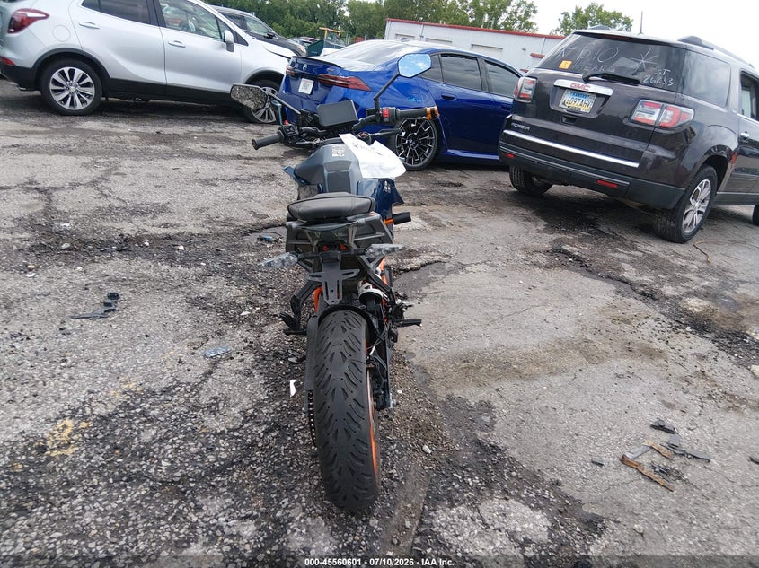 2024 Ktm 390 Duke VIN: MD2JPJ407RN268554 Lot: 45560601