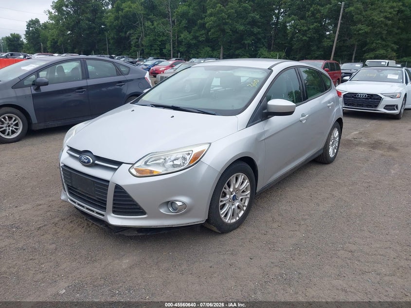 Vin: 1fahp3k28cl375612, lot: 46058969, ford focus se 20122