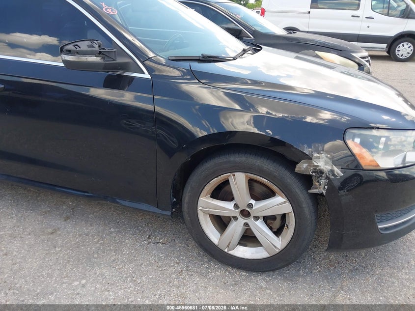 2013 Volkswagen Passat 2.5L Se VIN: 1VWBP7A33DC037003 Lot: 45560681