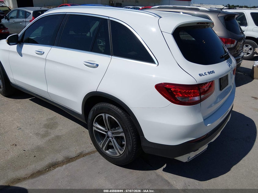 Vin: wdc0g4kb5hf184212, lot: 46059028, mercedes-benz glc 300 4matic 20173