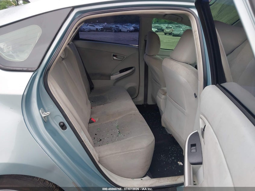 2014 TOYOTA PRIUS auction photo 8