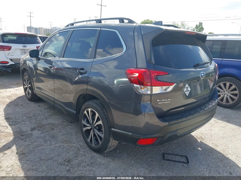 2023 SUBARU FORESTER auction photo 3