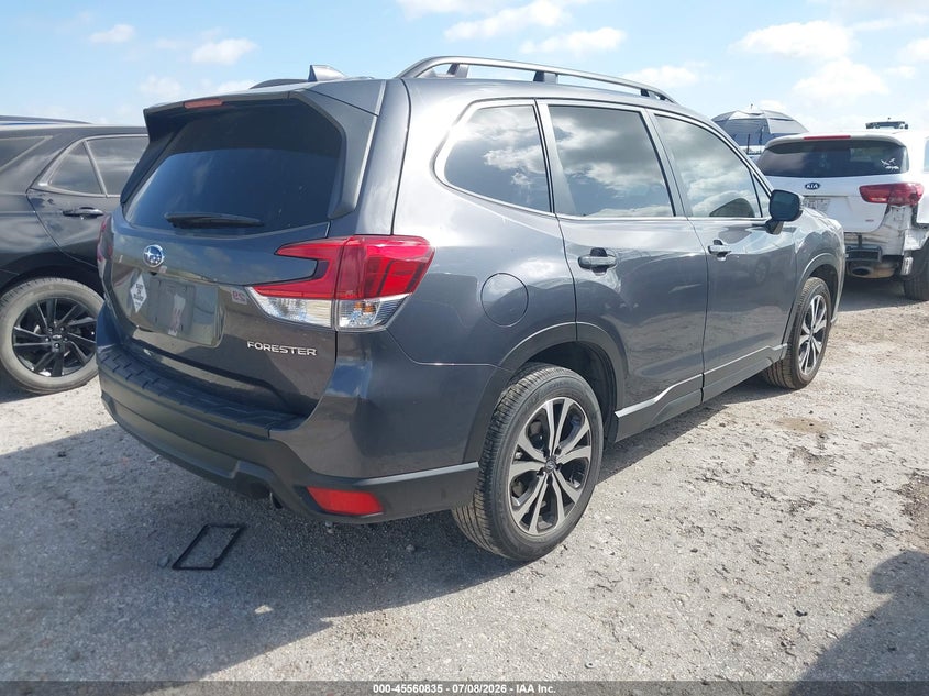 2023 SUBARU FORESTER auction photo 4