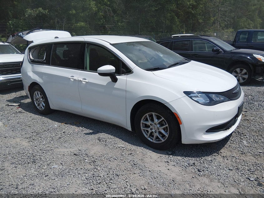 2022 Chrysler Voyager Lx