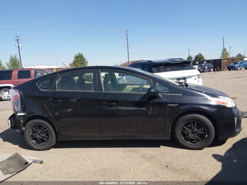 TOYOTA PRIUS - zdjęcie 13
