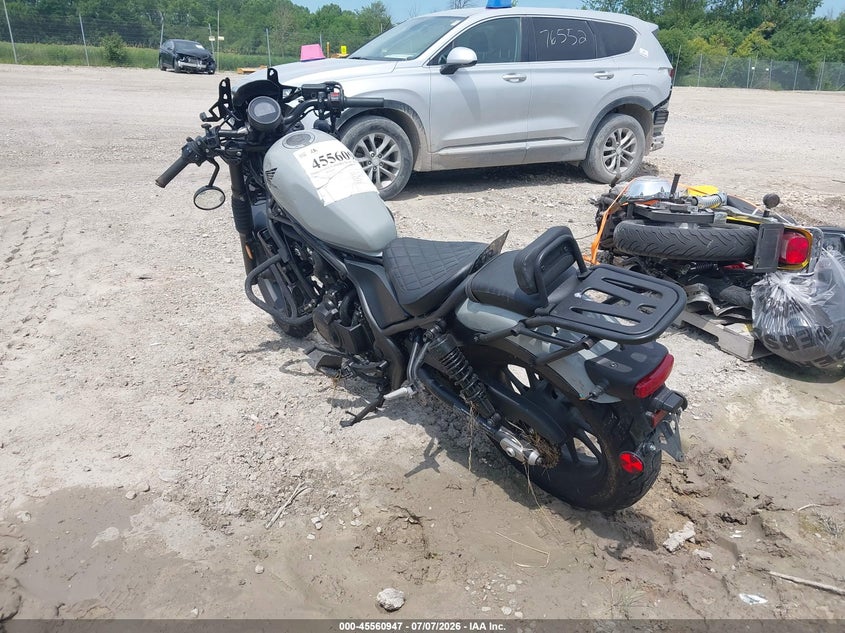 2024 HONDA CM MOTO 2