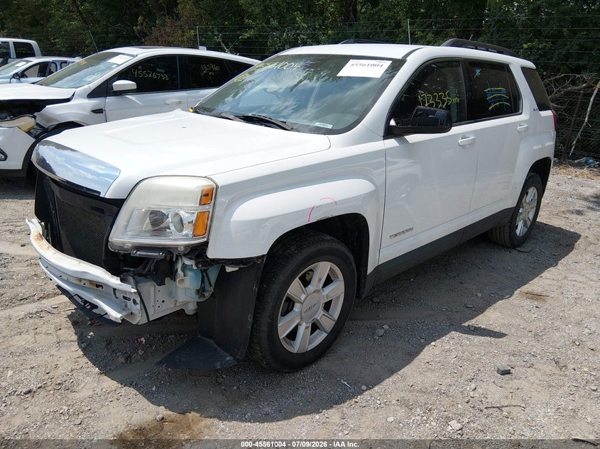 2013 GMC TERRAIN auction photo 2