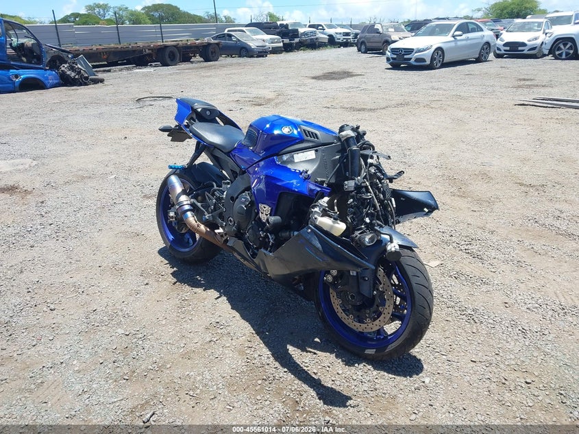 2023 YAMAHA YZFR1 auction photo 1