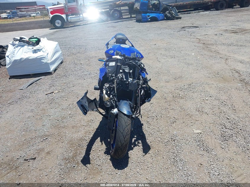 2023 YAMAHA YZFR1 auction photo 5
