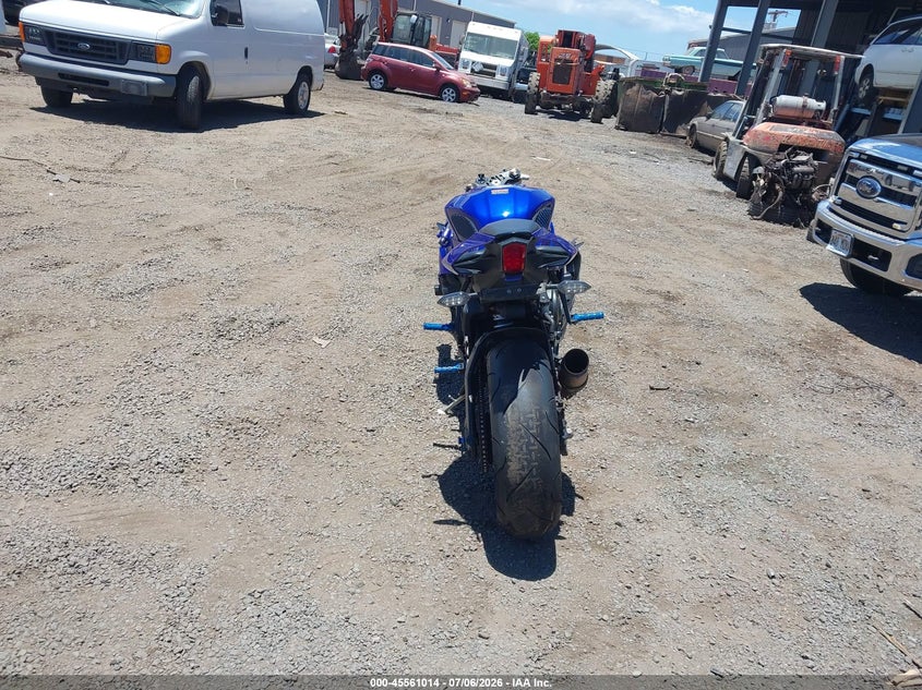 2023 YAMAHA YZFR1 auction photo 6