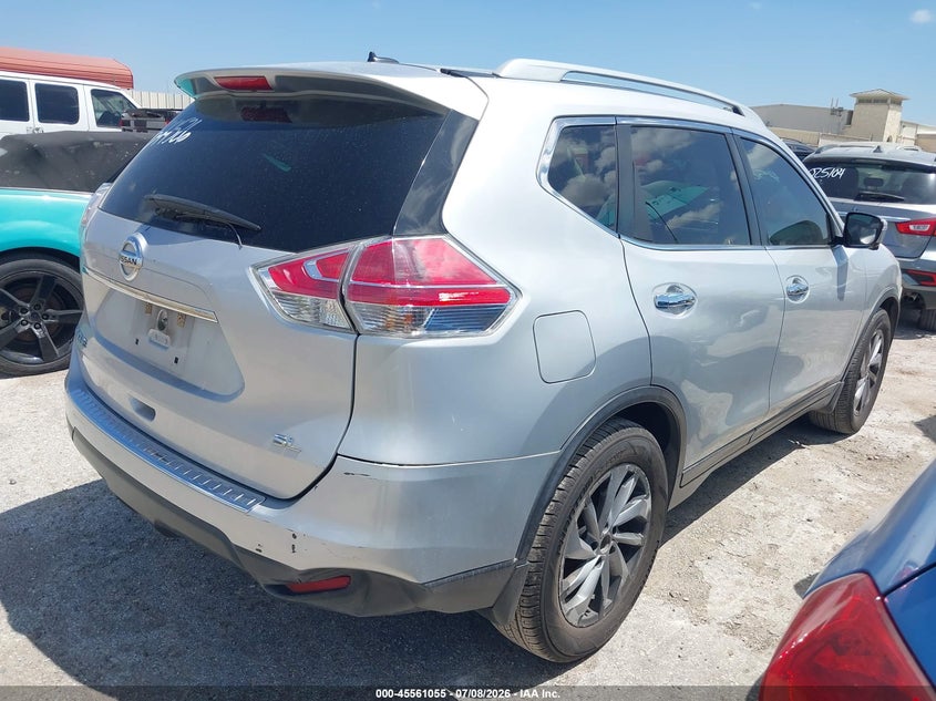 2015 NISSAN ROGUE auction photo 4