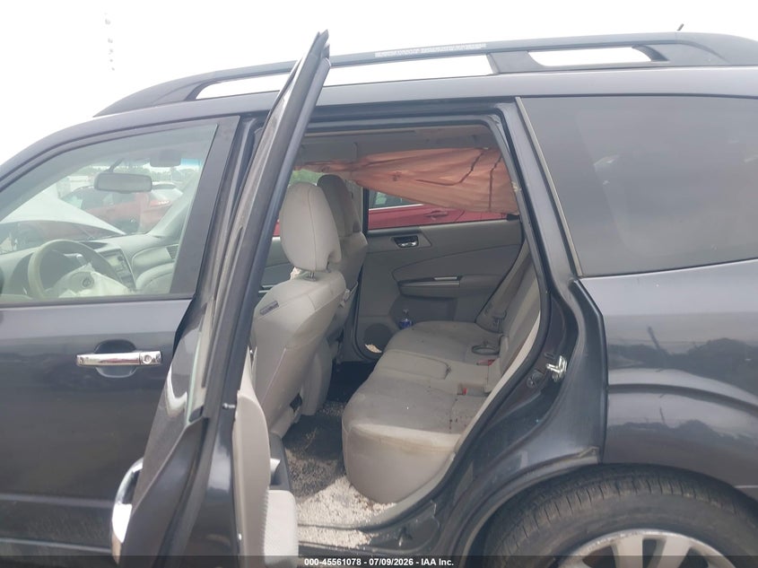 2012 SUBARU FORESTER auction photo 8