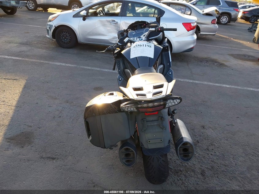 2017 BMW K1600 auction photo 6