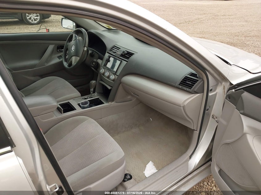 2011 TOYOTA CAMRY auction photo 5