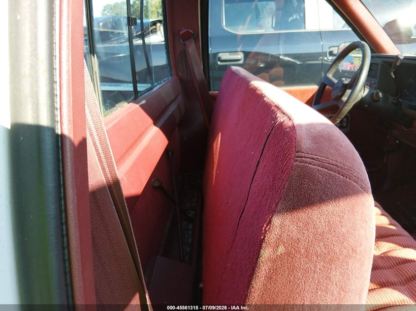 1991 Chevrolet Gmt-400 C1500 VIN: 1GCDC14K8MZ107874 Lot: 45561318