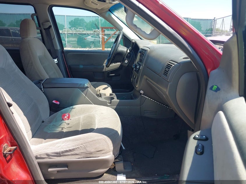 2005 FORD EXPLORER auction photo 5