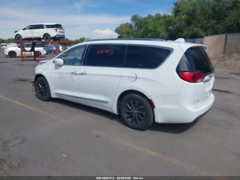 2018 CHRYSLER PACIFICA auction photo 3