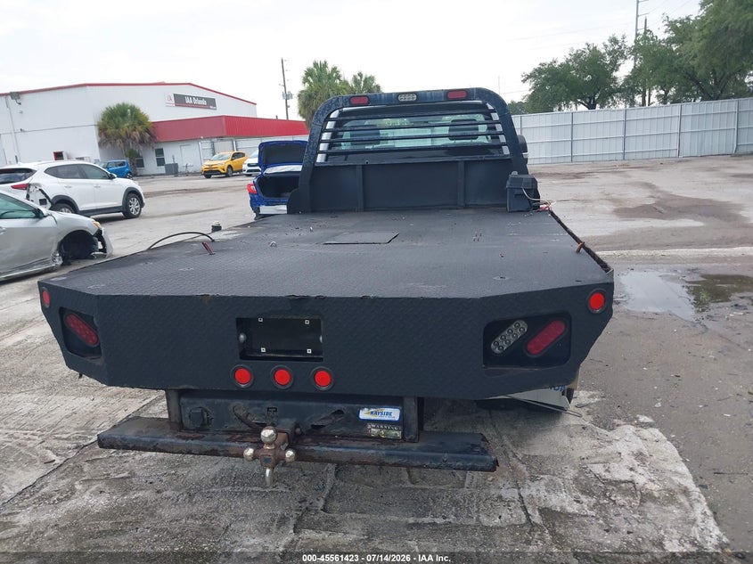 2019 Ford F-350 Chassis Xl VIN: 1FDRF3G64KEG87812 Lot: 45561423