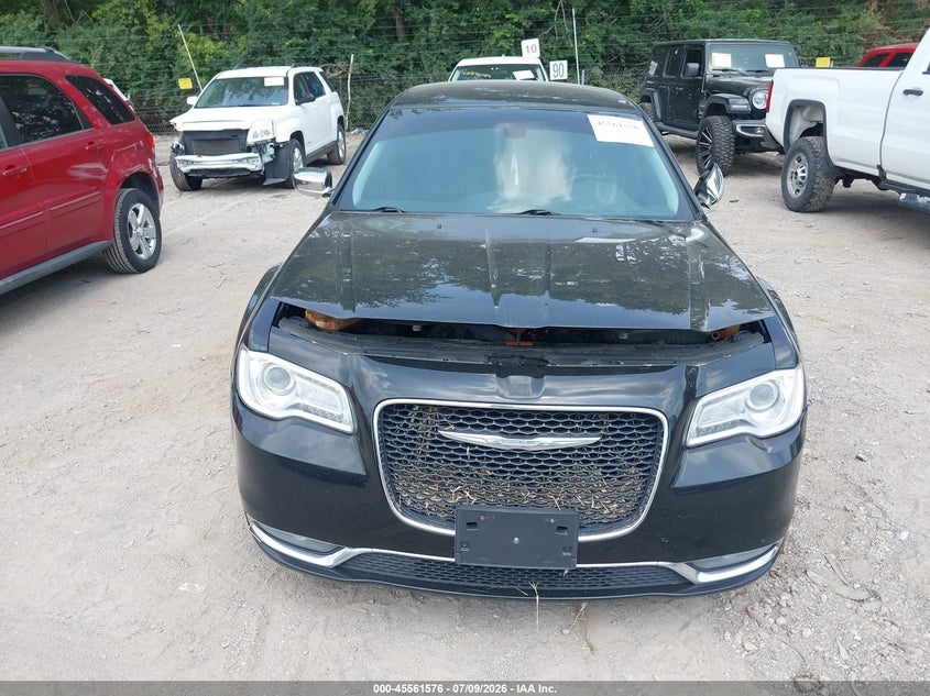2015 CHRYSLER 300 auction photo 6