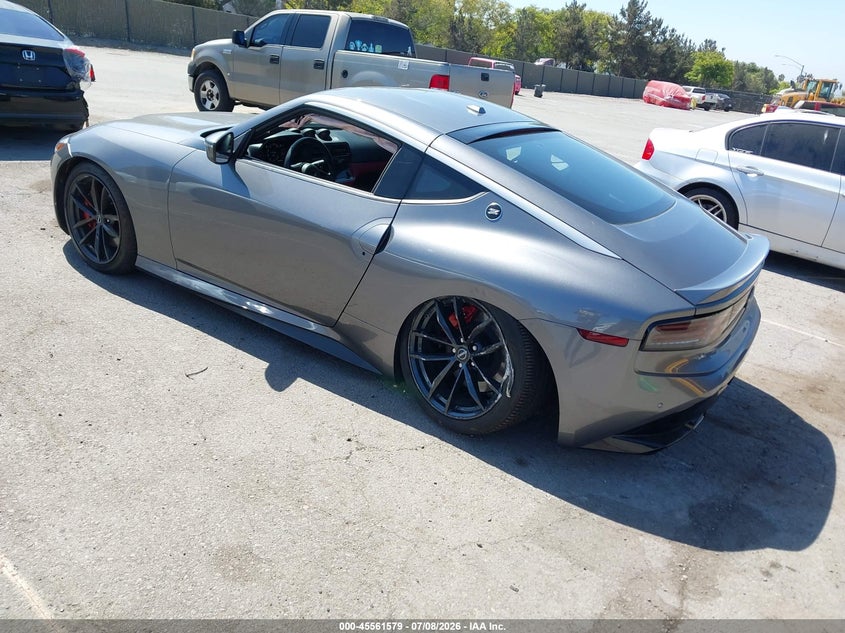 Vin: jn1bz4bh2rm365846, lot: 46059908, nissan z performance auto 20243
