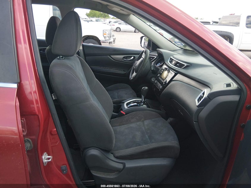 2015 NISSAN ROGUE auction photo 5