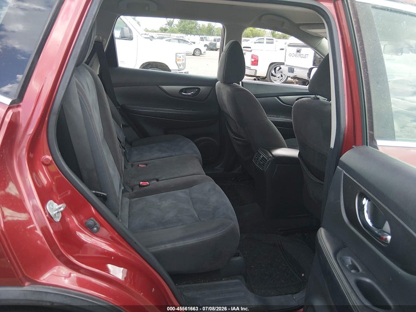 2015 NISSAN ROGUE auction photo 8