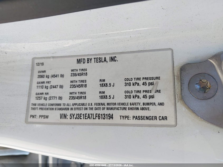 TESLA MODEL 3 - zdjęcie 9