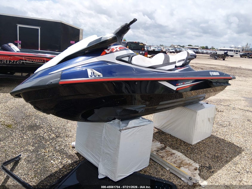 2019 YAMAHA VX CRUISER HO auction photo 2