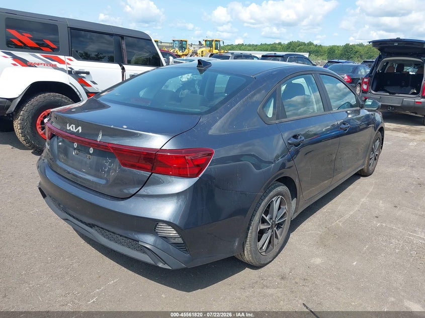 2022 KIA FORTE auction photo 4