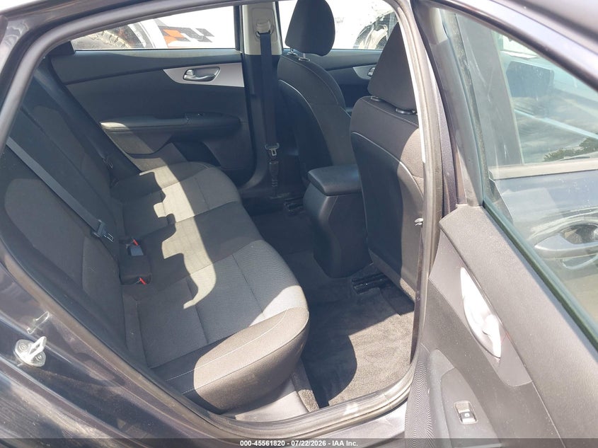 2022 KIA FORTE auction photo 8