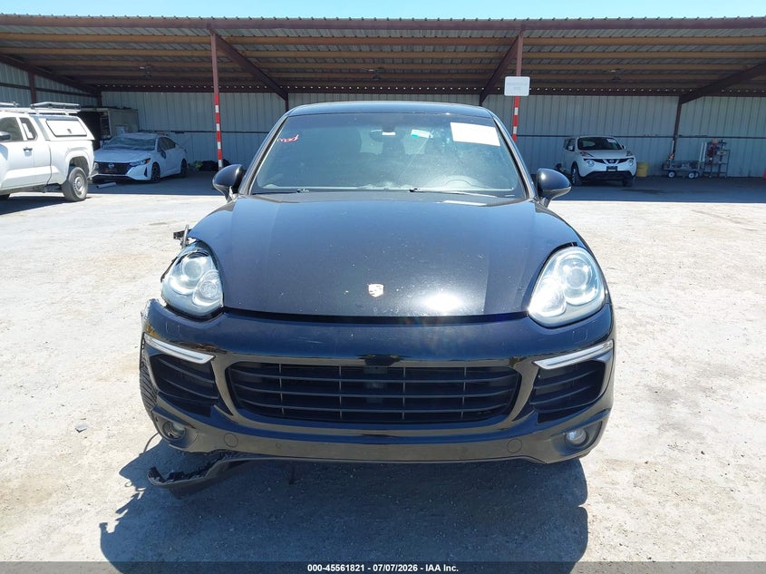 2017 Porsche Cayenne Platinum Edition VIN: WP1AA2A20HKA80606 Lot: 45561821