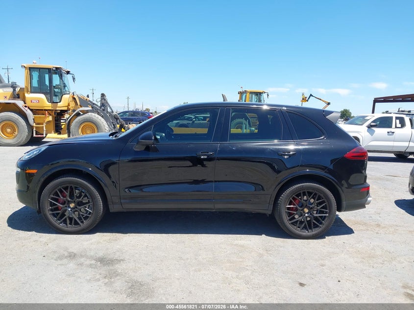 2017 Porsche Cayenne Platinum Edition VIN: WP1AA2A20HKA80606 Lot: 45561821