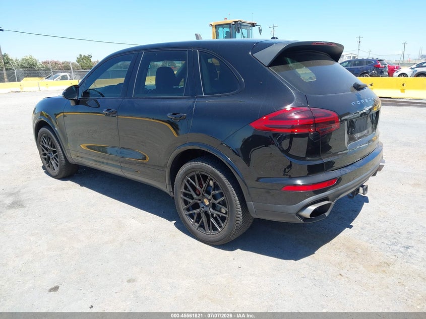 2017 Porsche Cayenne Platinum Edition VIN: WP1AA2A20HKA80606 Lot: 45561821